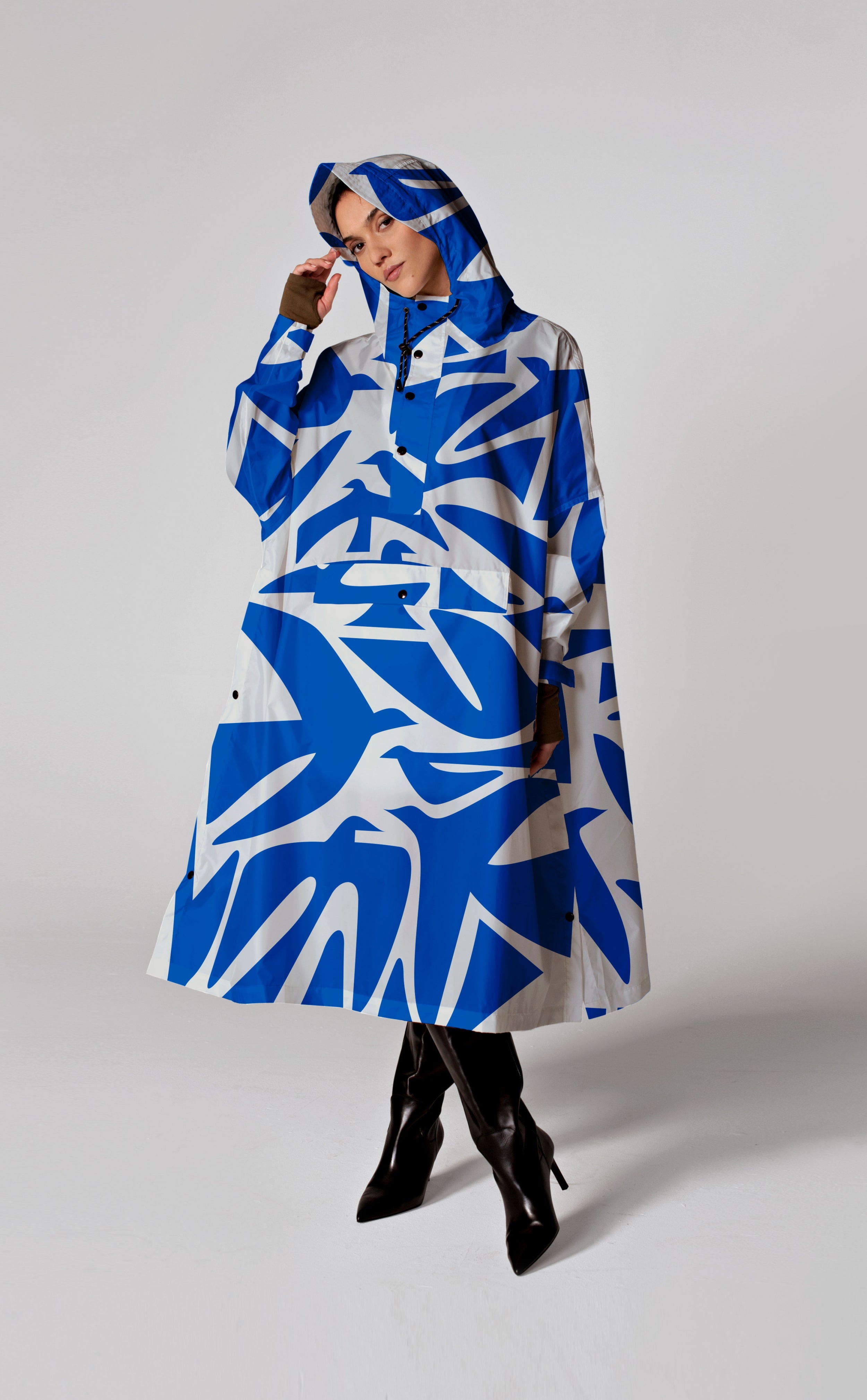 files/RAINKISS-PONCHOS-TIMO-KUILDER-1.jpg